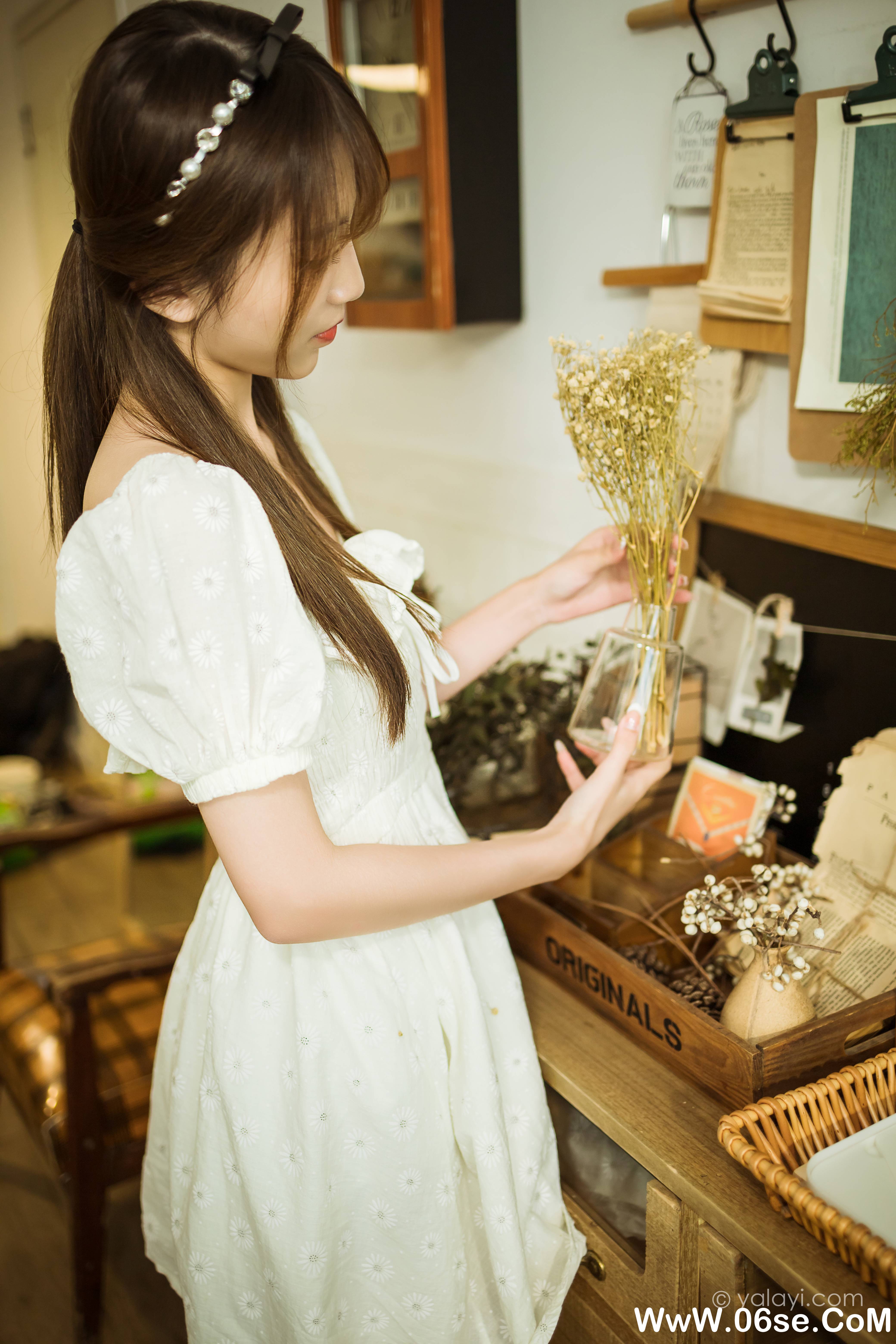 图片[3]-[YALAYI雅拉伊] 2020.11.17 NO.727 小乔《甜美女友爱花艺》[32P+1P398M]-六色网