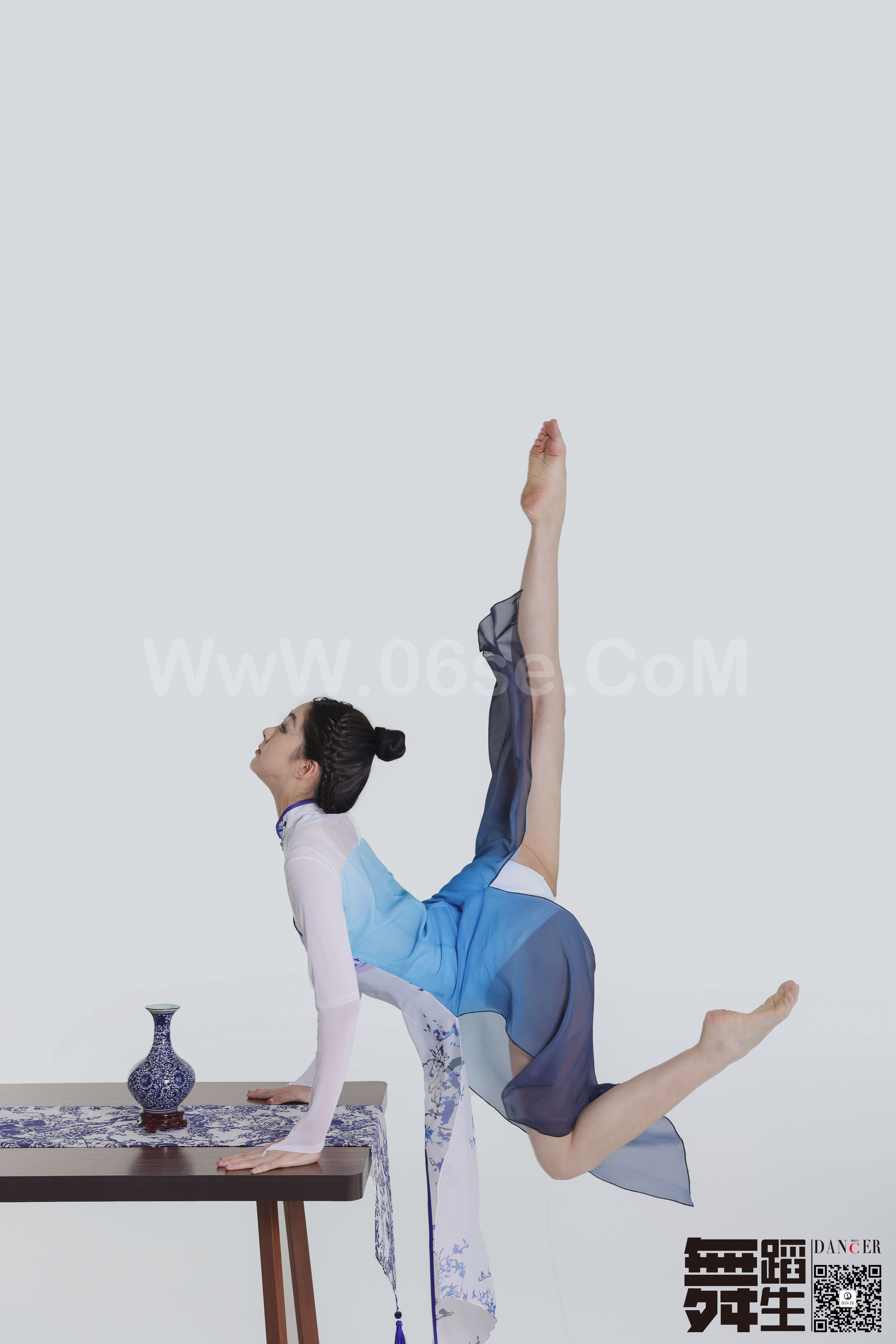 图片[39]-[GALLI嘉丽]舞蹈生日记 104 – 青花瓷 韩玉彤[43P／397MB]-六色网