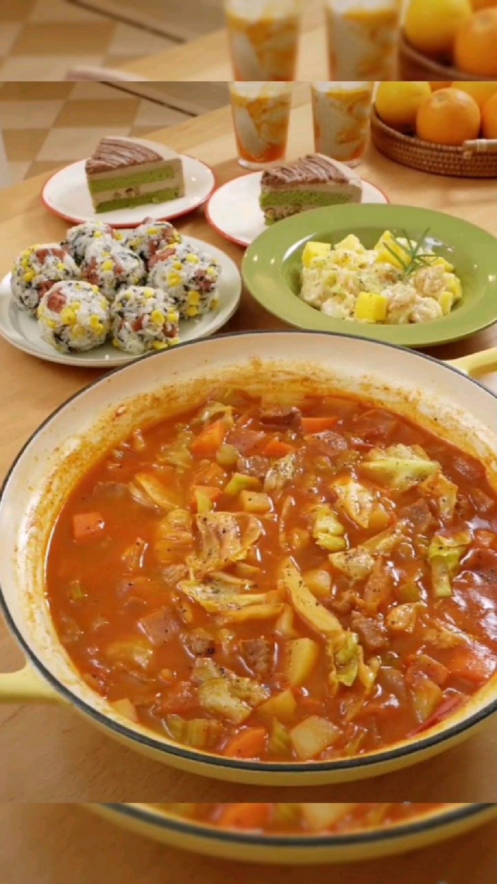 第276弹——罗宋汤+芥末虾球+海苔午餐肉饭团