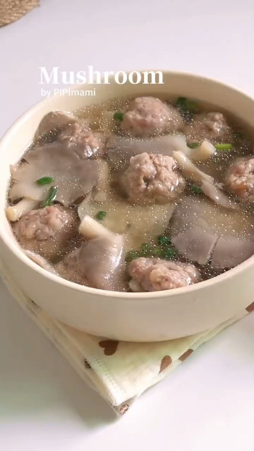菌菇肉丸汤这样做