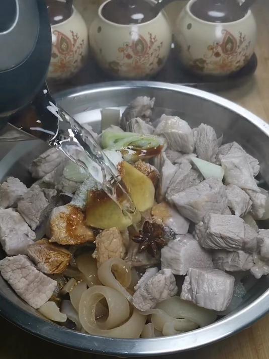 纯手工熬制肉皮冻