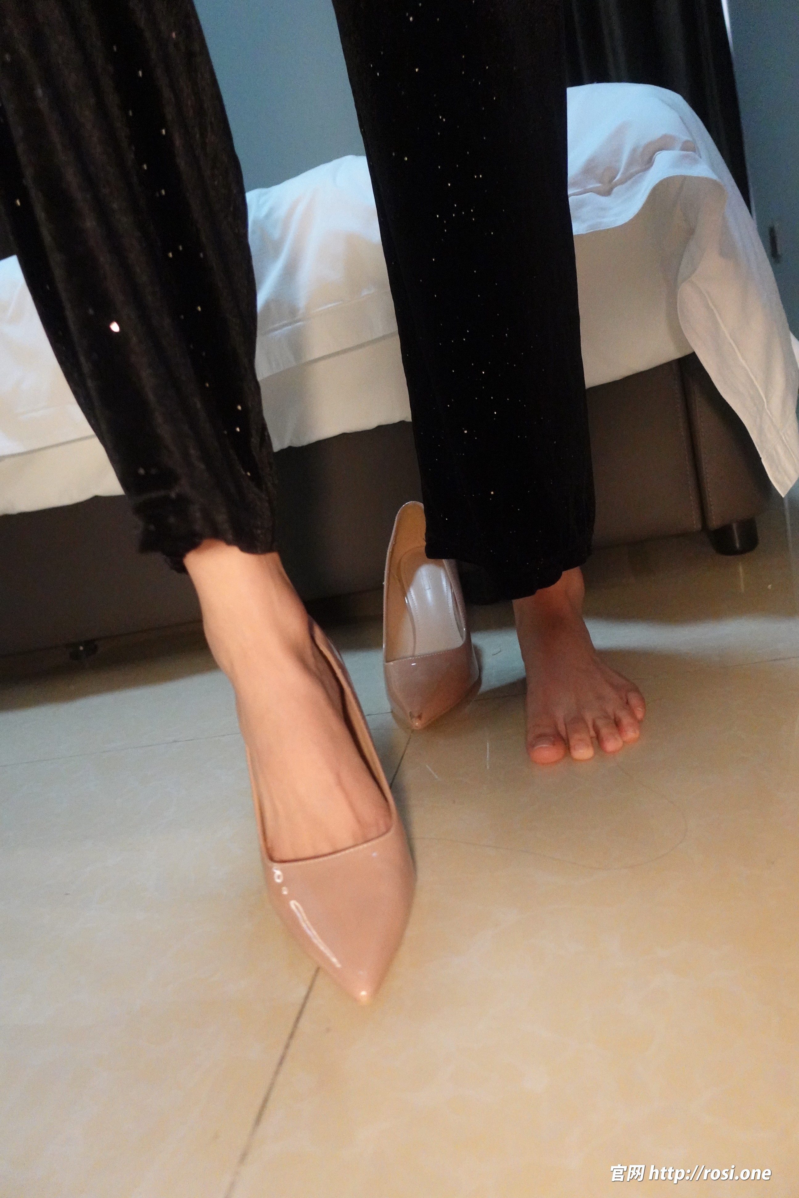 图片[2]-[ROSI写真]2021.12.23 NO.3671[126+1P／201MB]-六色网