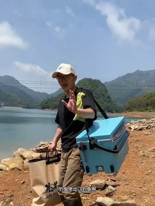 完美上岸渔具包,一包搞定所有钓鱼所需用品