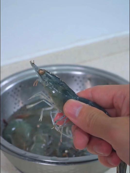 禧美海产 厄瓜多尔巨无霸白虾 去冰净重3斤 30-40只/kg 盐冻大虾 送礼年货