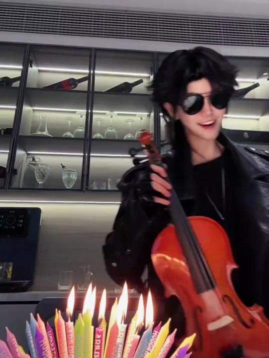 谁说多少岁就要插多少根蜡烛的 蛋糕涅槃啊