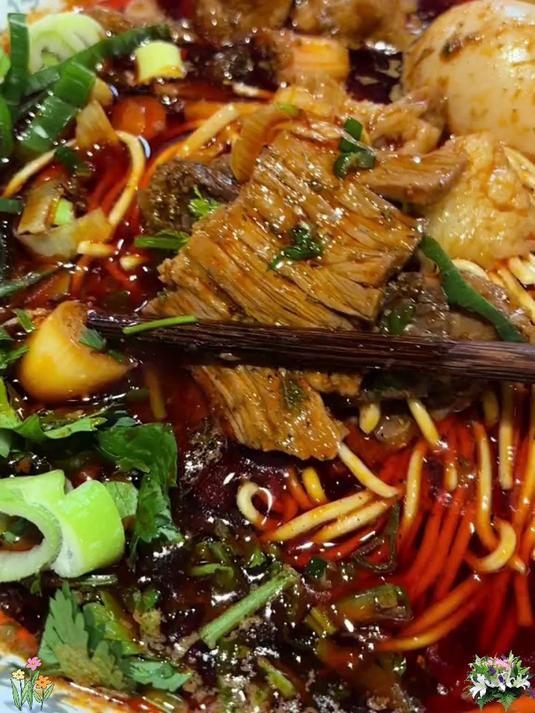 襄阳牛肉面家庭装 6 袋，牛骨汤浓醇面条久煮不烂