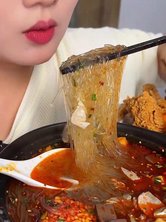 鸭血粉丝汤