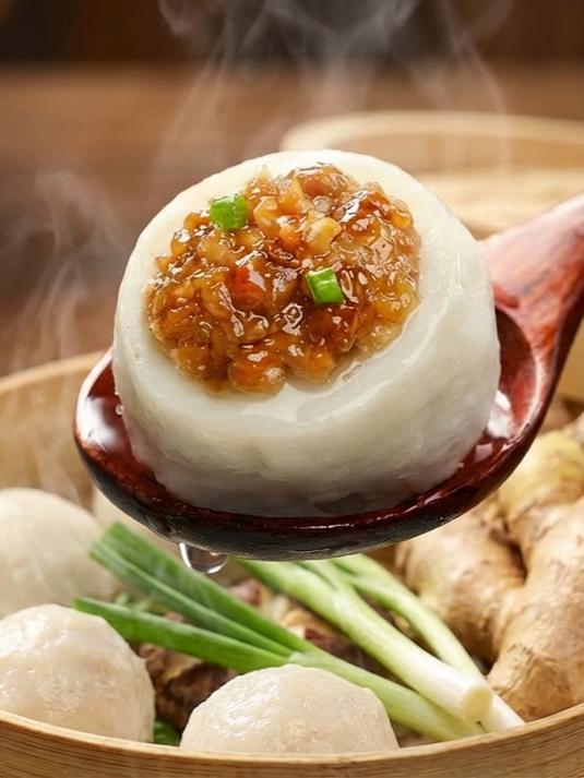 福州鱼丸搭配紫菜葱花,一碗热汤暖身,闽南烟火气拉满