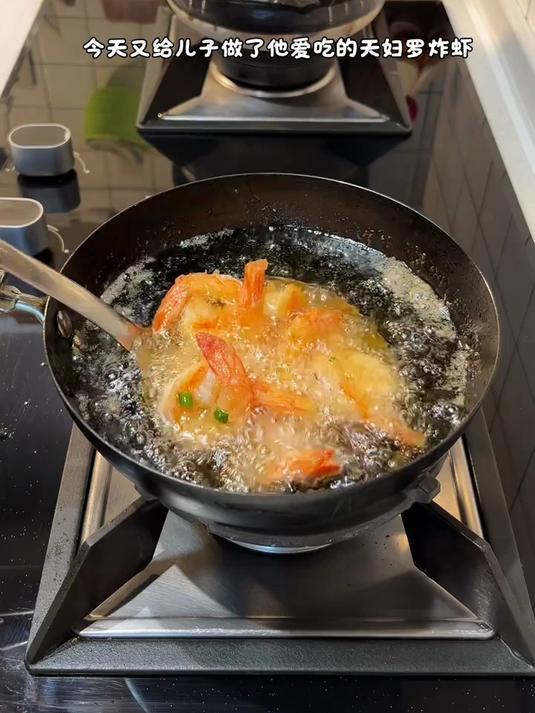 在家实现天妇罗自由，酥酥脆脆的孩子特别喜欢吃！