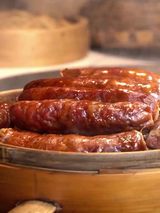 稀饭配肠！川味腊肠咸香带鲜，清淡也有味