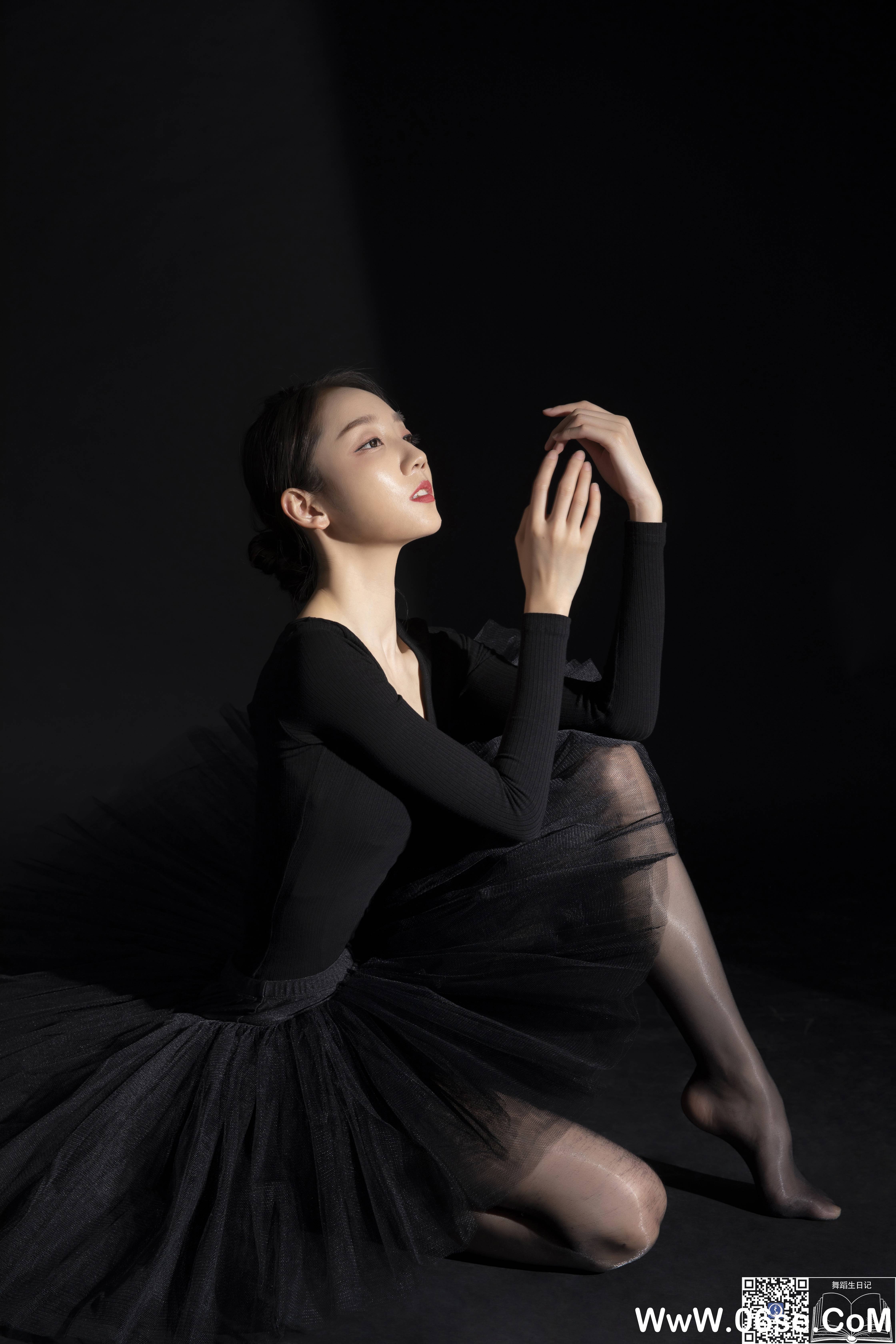图片[22]-[GALLI嘉丽]舞蹈生日记 099 – 清清老师[44P335M]-六色网