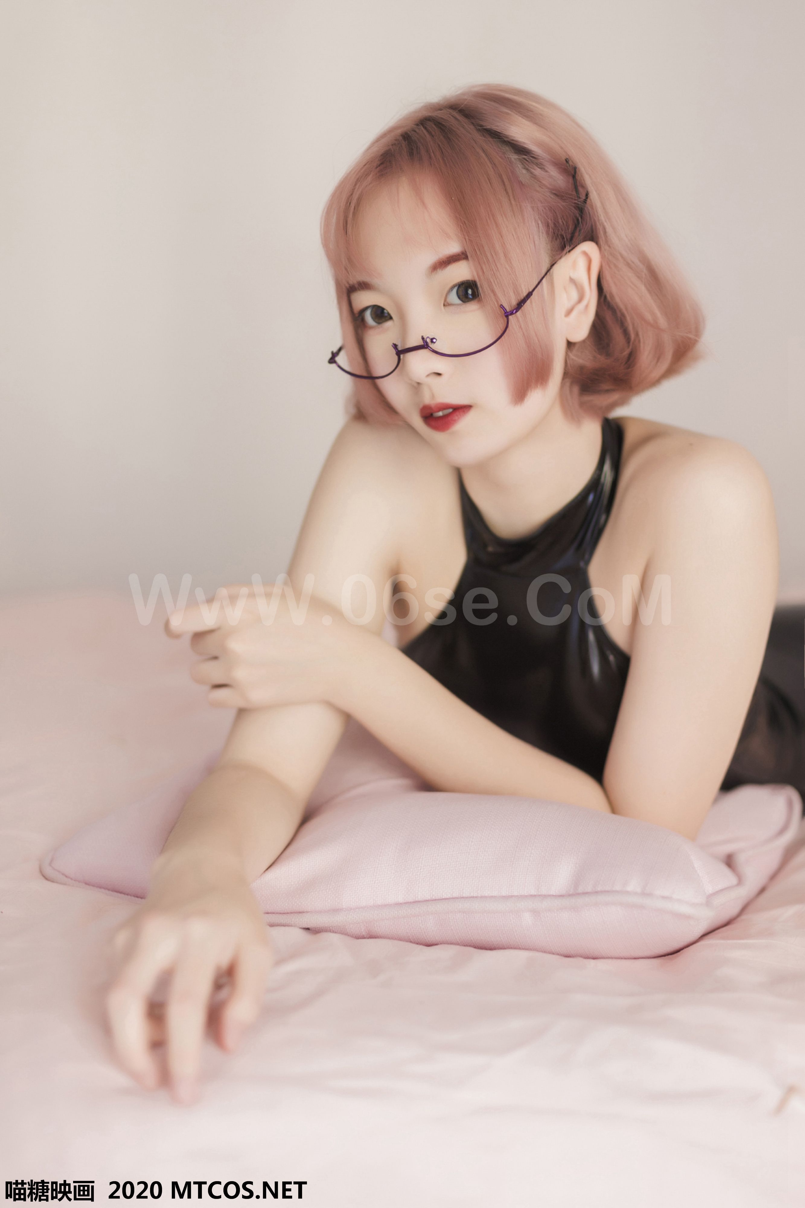 图片[28]-[MTCos] 喵糖映画 Vol.110 长腿眼镜娘-六色网