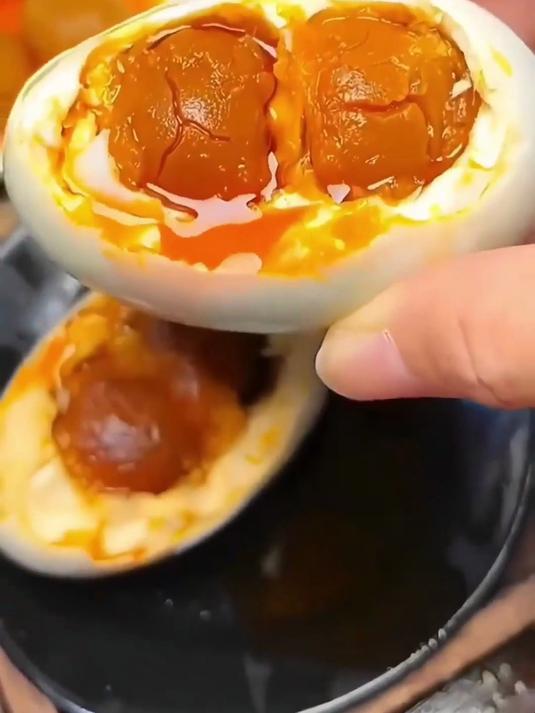 海鸭好蛋！广西咸鸭蛋香到舔壳