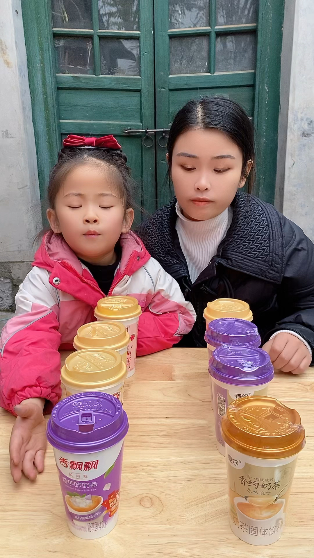 亲子互动游戏,我的奶茶怎么没有呀!