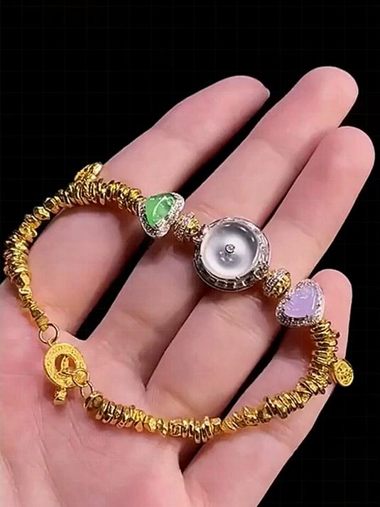 翡翠黄金钱串子,质地优良,造型简约佩戴显气质