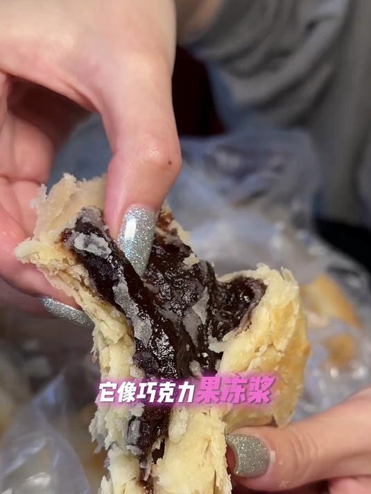 天津烧饼包罗万象:这此次到了红果馅儿巧克力馅儿菠萝馅儿好特别