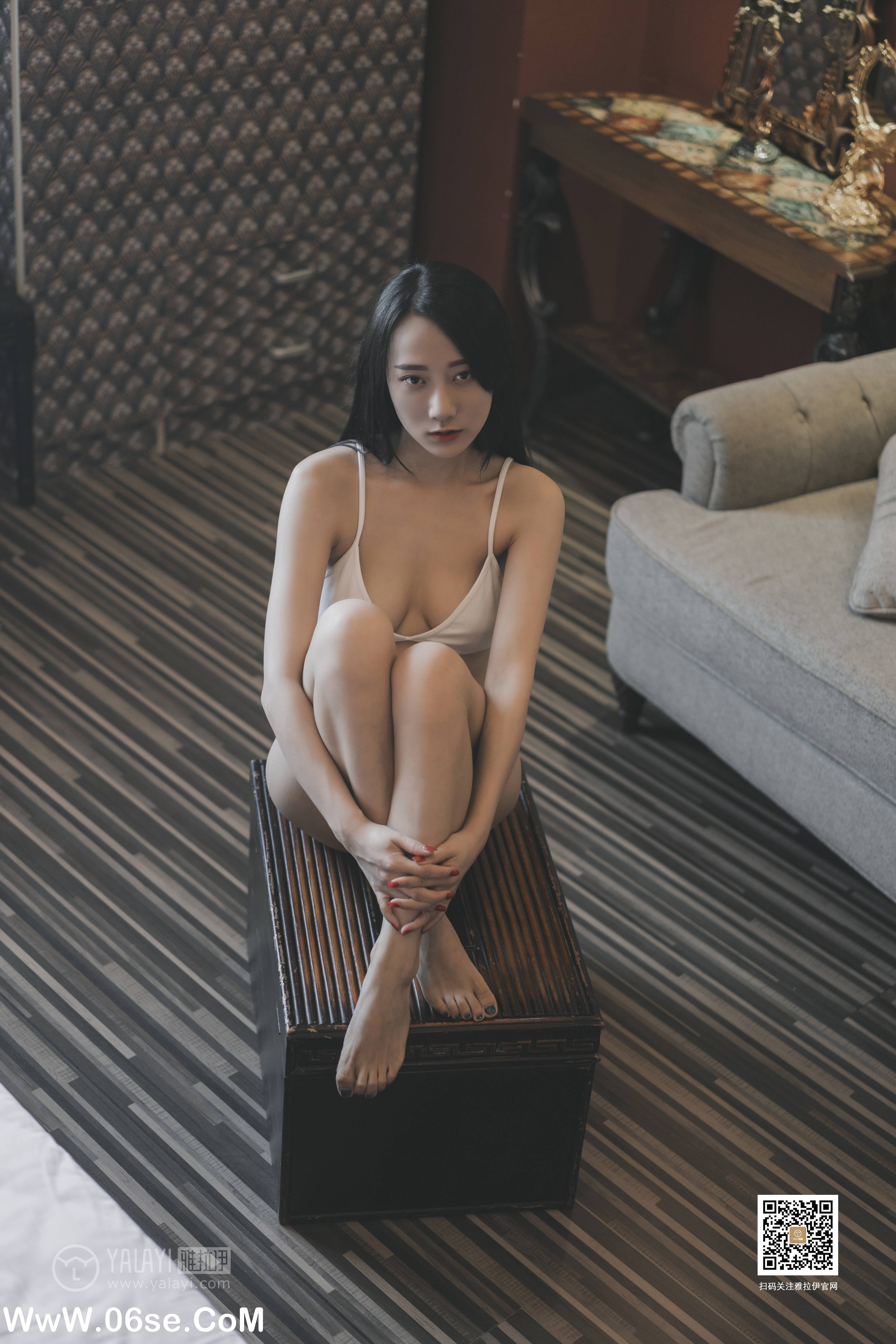 图片[43]-[YALAYI雅拉伊] No.363 女白领的私房照 何嘉颖-六色网