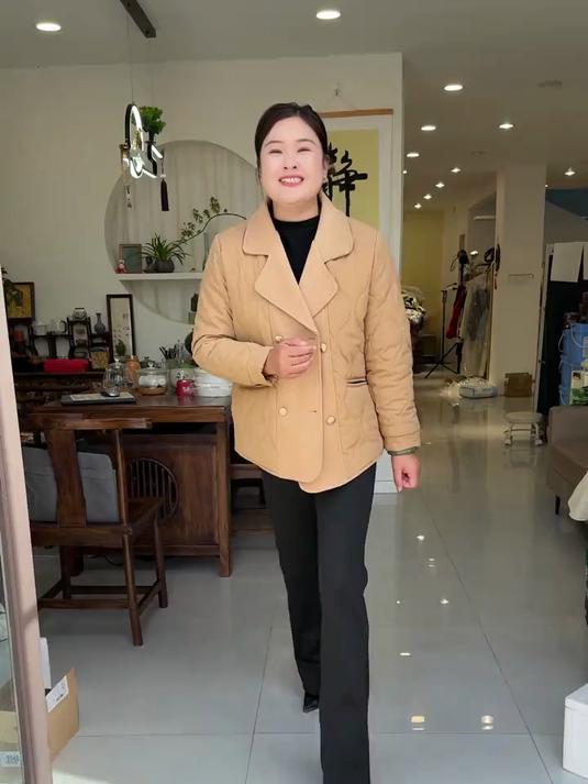 小个子的姐妹得有一条小黑裤,显腿瘦显腿长还百搭
