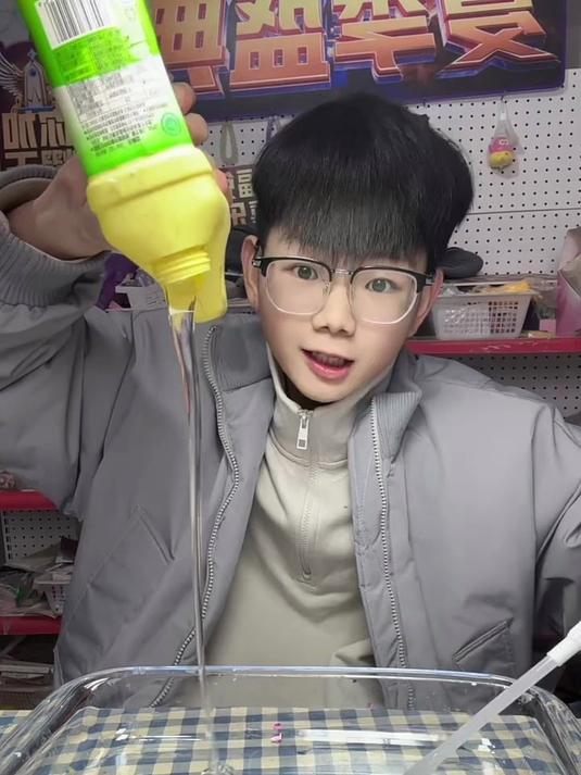 纸巾也能做泥?葡萄水晶泥教程