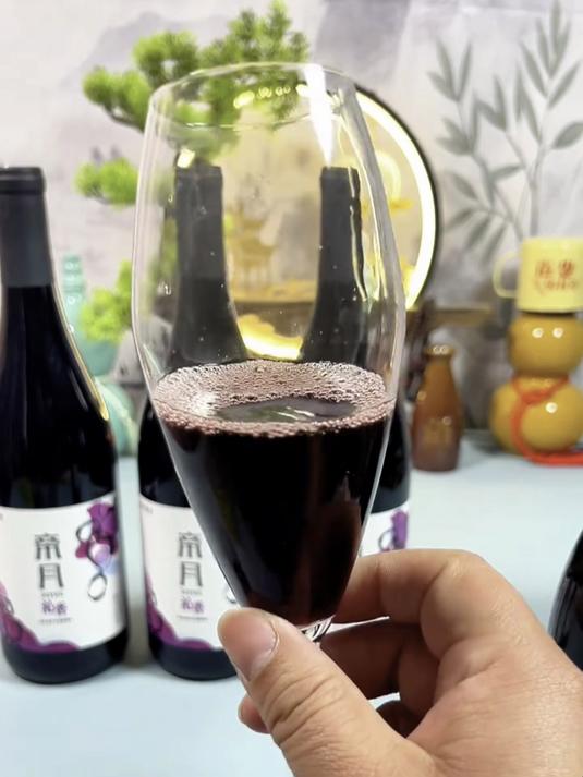 「酒庄大促」帝月沁香 北纬38度 黑比诺单酿 13°干红葡萄酒