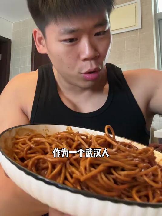 武汉特色小吃热干面,袋装热干面我只认蔡林记,百年历史老店