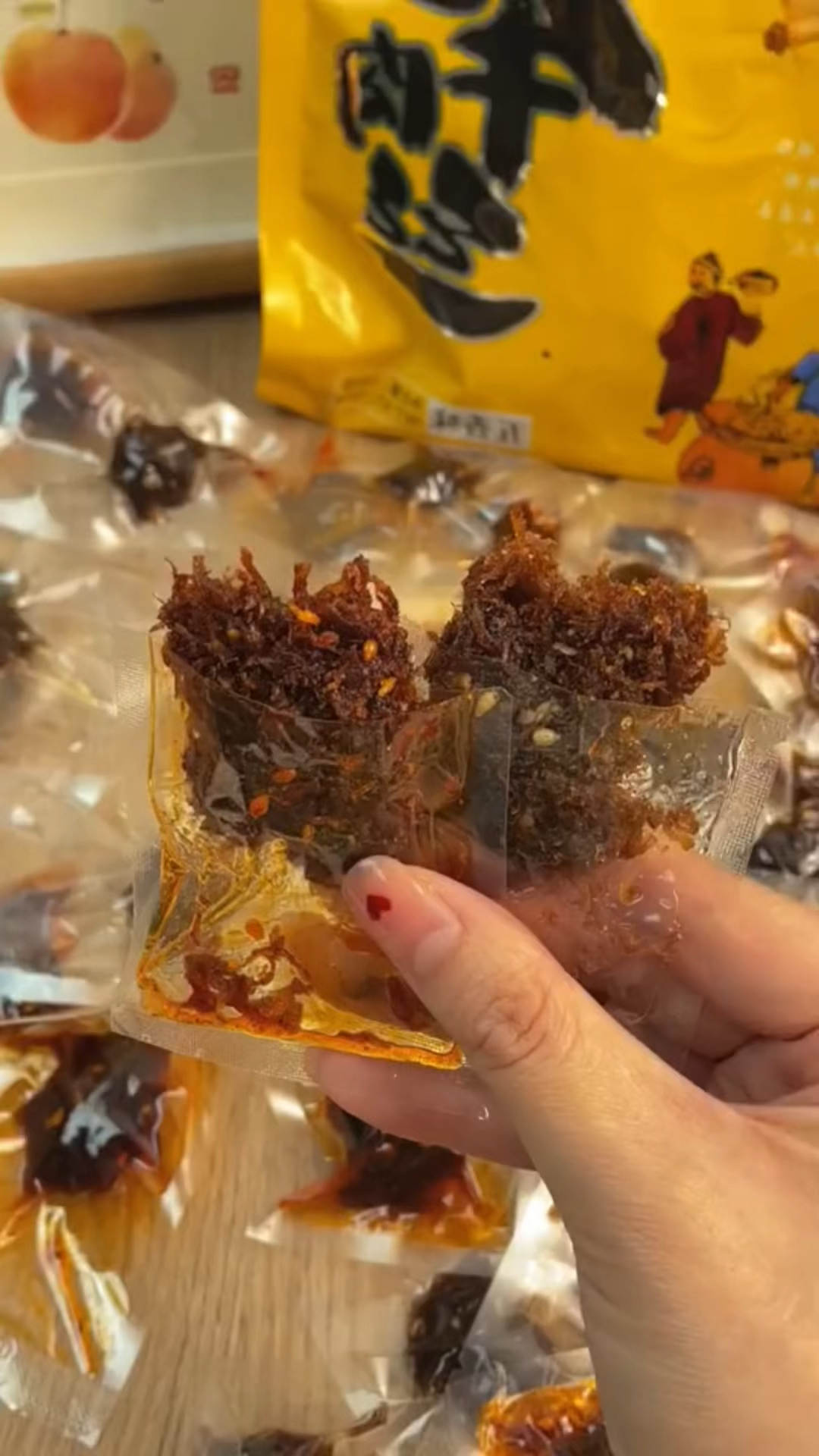 休闲零食卤冠四川特色灯影牛肉丝麻辣味五香味120g开袋即好吃不贵
