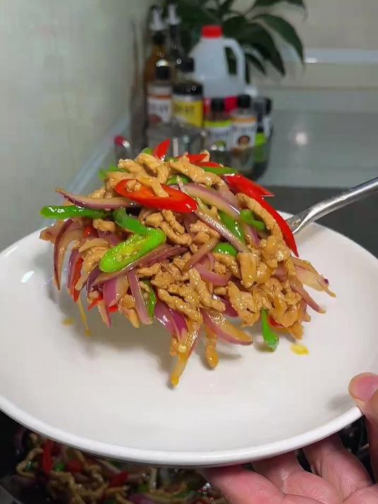 简单好吃的家常菜,洋葱炒肉丝