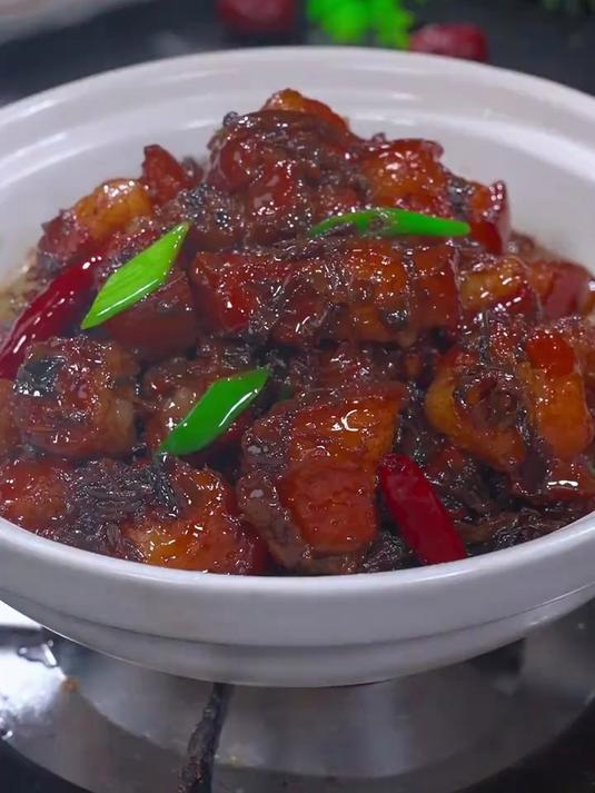 猪肉买回来，你就像我这样做道梅干菜烧肉