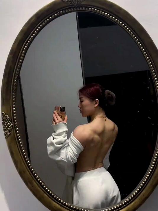 秀一秀肌肉