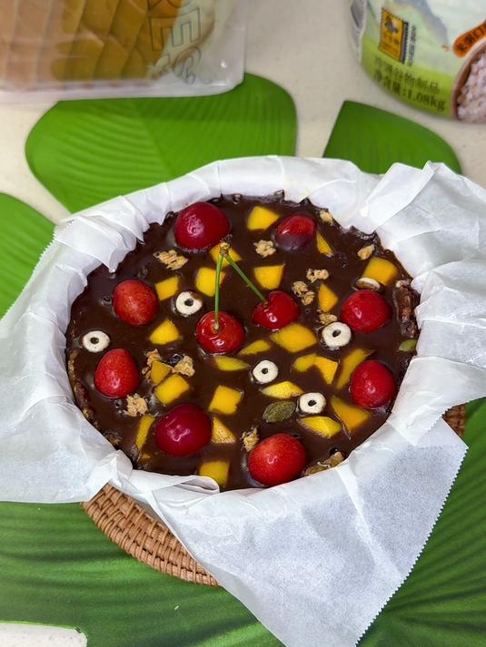 不用烤箱不用开火就可以做的水果蛋糕，真是既简单又好吃