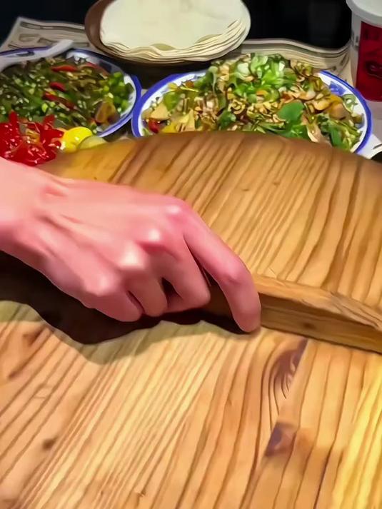 拥有这款小炒酱调料,炒菜变得轻松又美味,厨房新手也能轻松驾驭