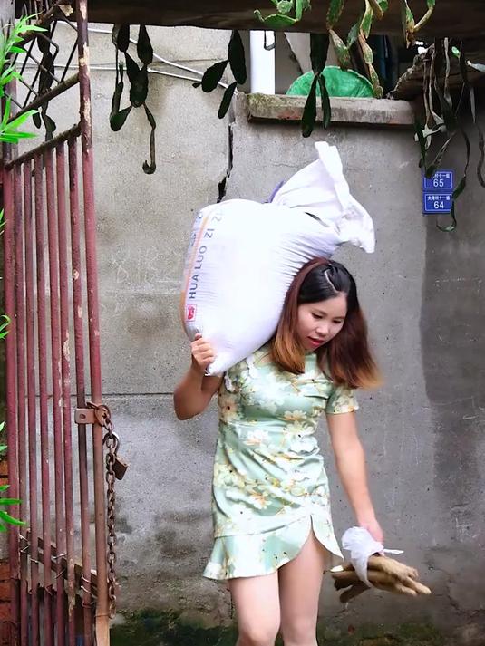 姐姐把桂花做成了艺术品,味道做成了“宫廷桂花糕”的香甜软糯