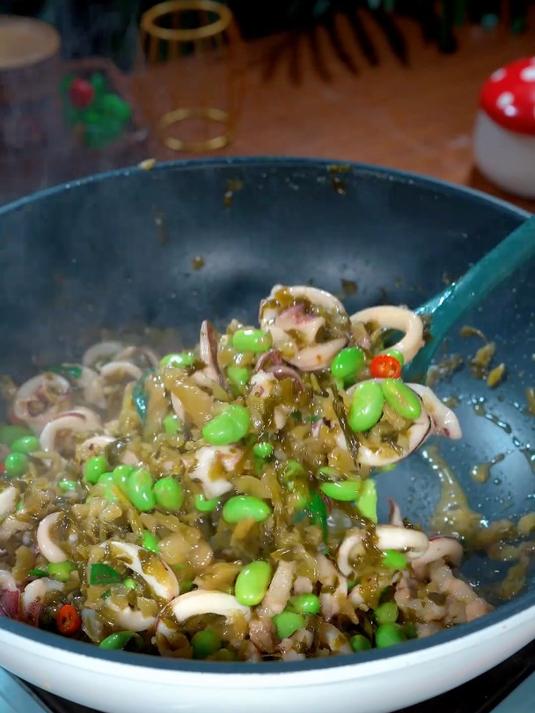 美味下饭的雪菜鱿鱼