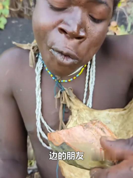 揭秘原始部落的独特饮食文化：从羊汤到羊肠，每一口都是大自然的馈赠