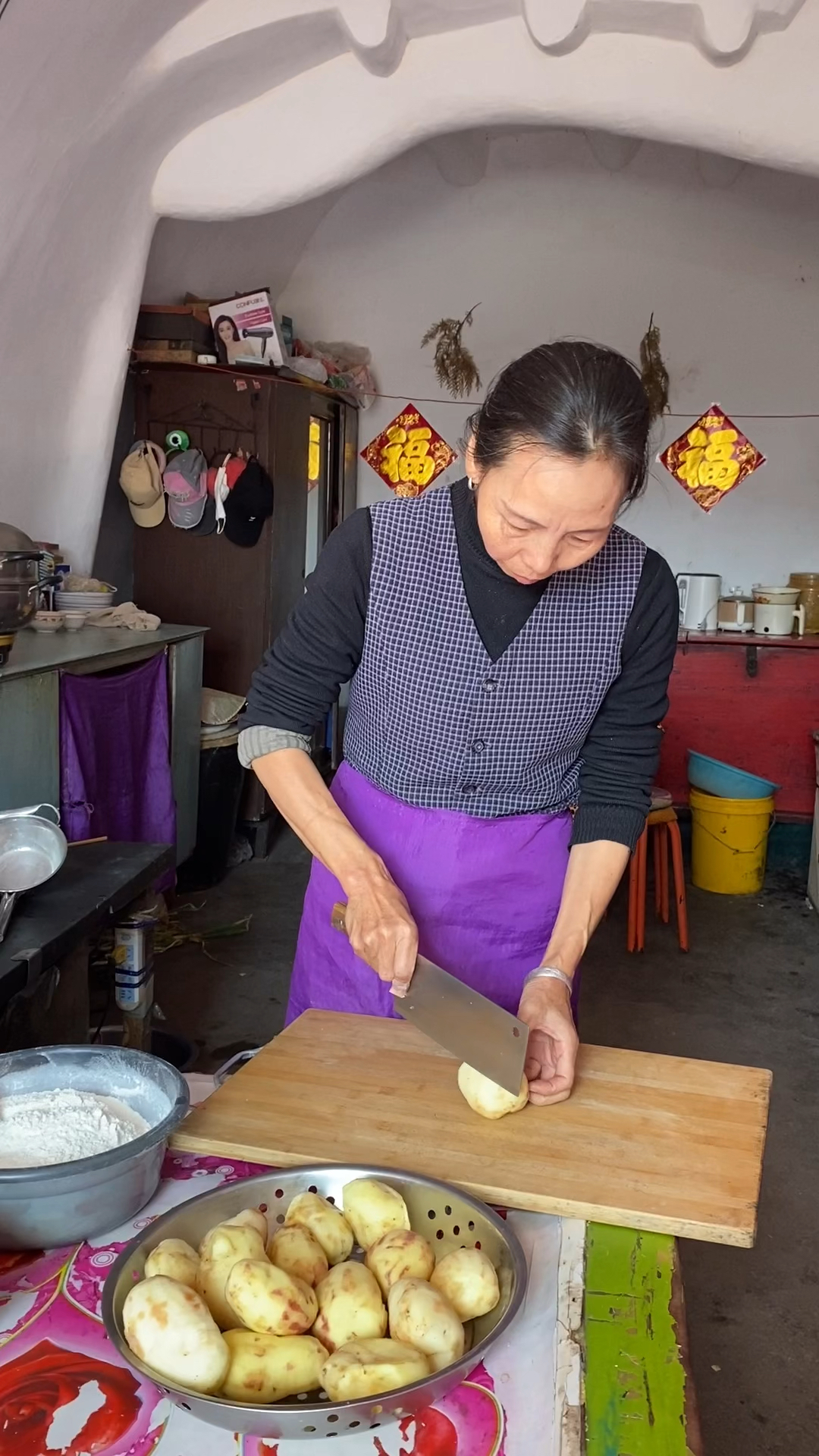 农家大锅烩黄菜,烂糊软糯,好吃不过瘾