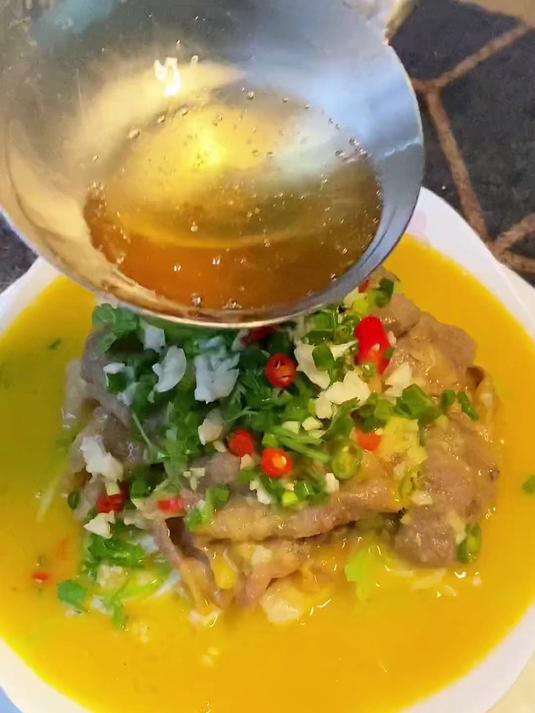 酸汤肥牛的家常做法 小白也能做