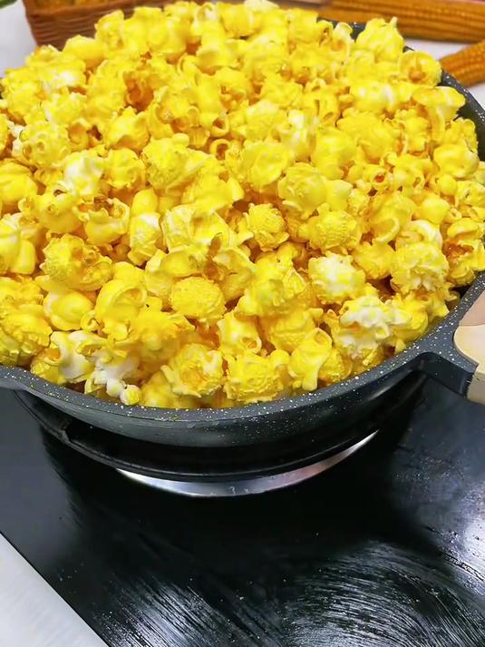 家里炒菜锅就能做,圆圆的脆脆的爆米花