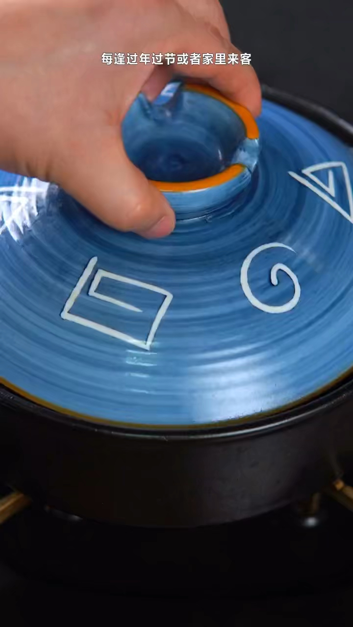 降温了,就来一锅热乎乎的风干鸡炖莴笋吧