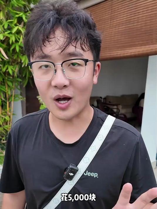带演员小姐姐在斯里兰卡珠宝市场 花5000块能买到什么样的宝石