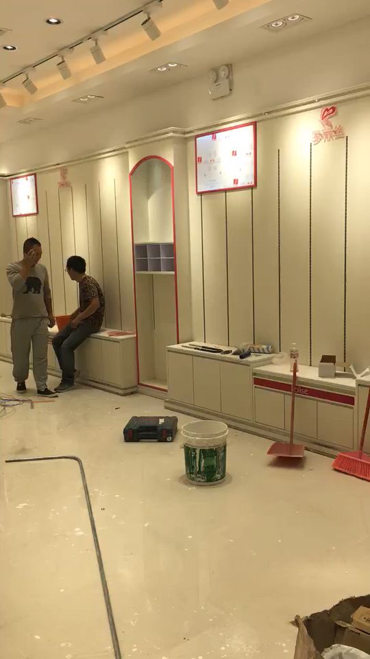 内衣店铺装修,实体店铺装修视频,实拍现场
