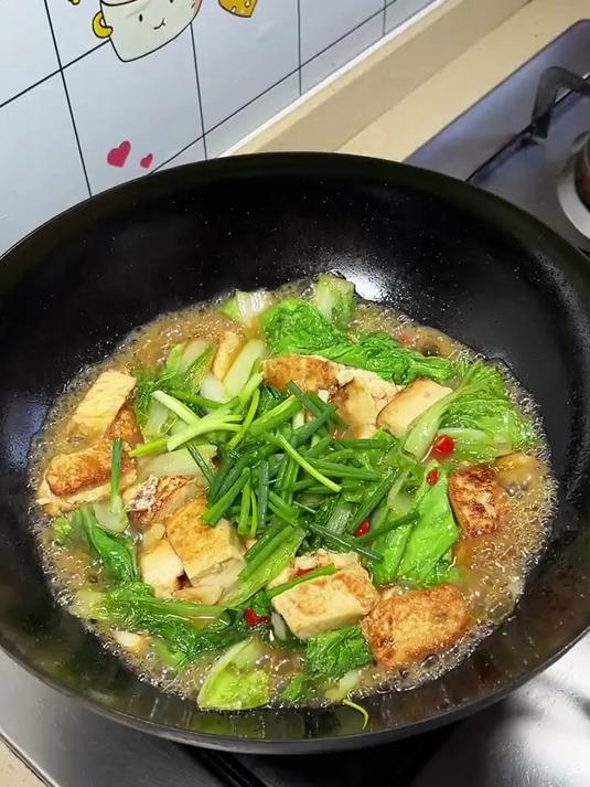 百吃不厌的小白菜烧豆腐做法