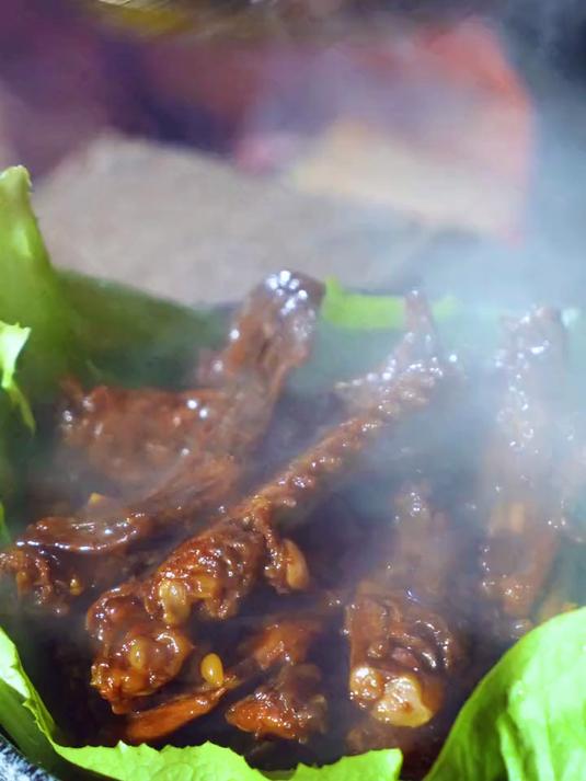 秘制酱香鸭翅做法简单酱香浓郁葡萄一人吃了五个 乡村守护人 20