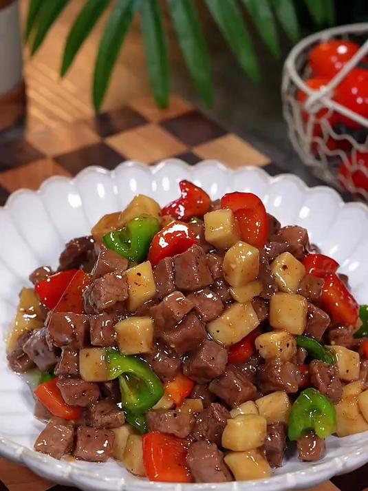 杏鲍菇黑椒牛肉粒太美味了