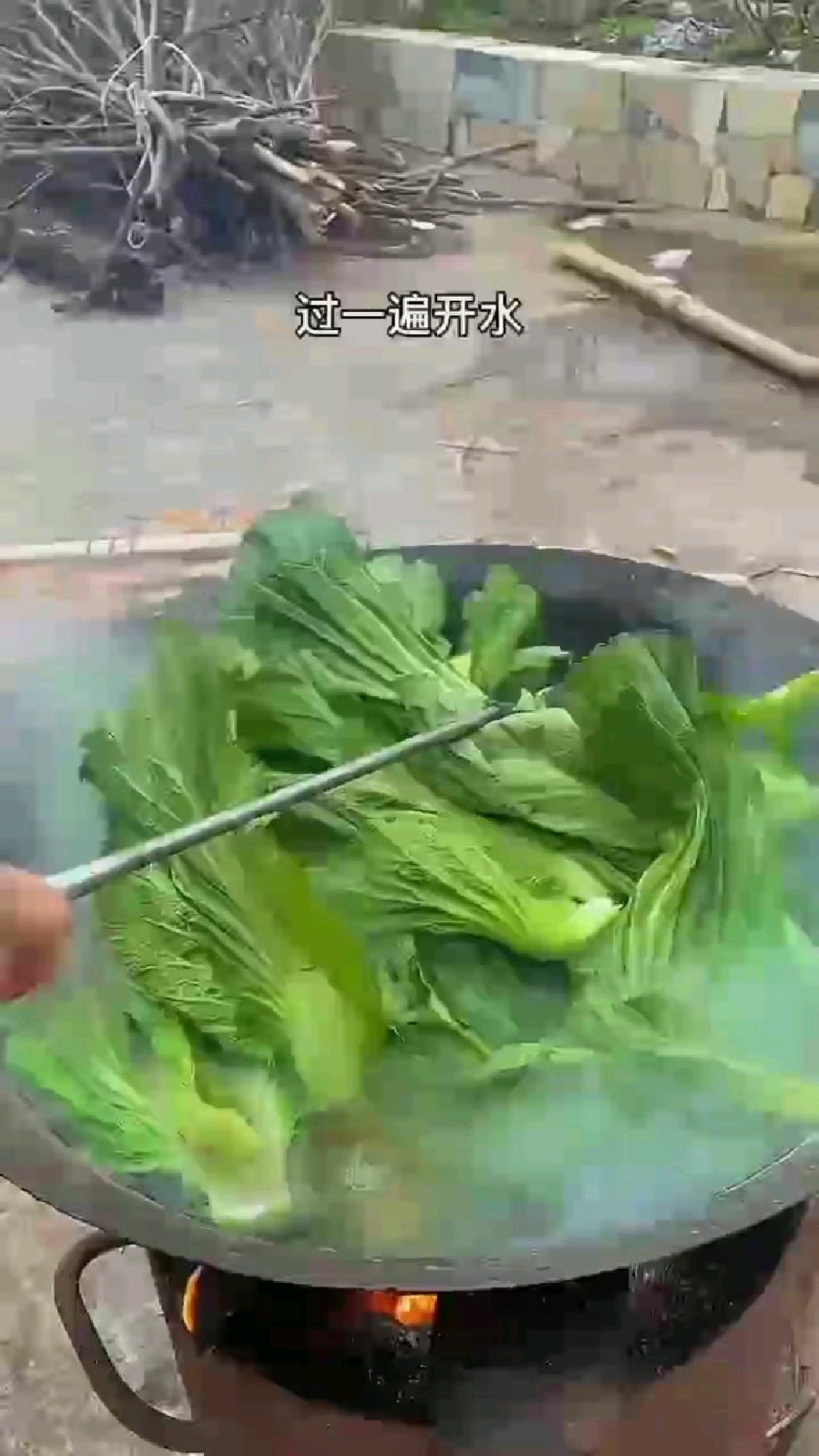 贵州酸菜的腌制方法跟你们那一样吗?
