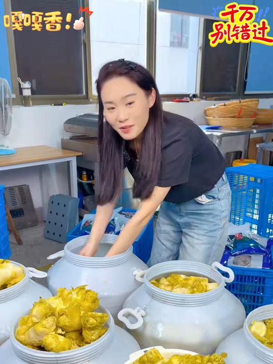 坛四川泡菜有二十多道工序制作泡儿菜的全过程你见过吗