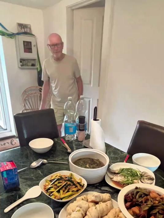 外国人到底喜不喜欢吃中餐