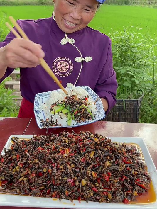 干豆角炖鸡肉!吸满鸡汤鲜,嚼着不柴不硬