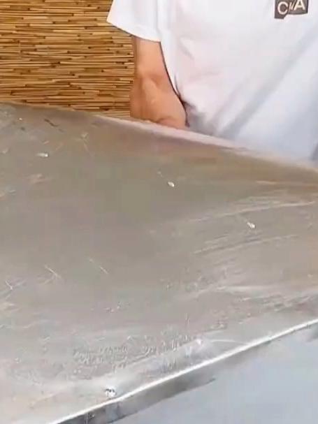这个嘉兴风味大肉粽_吃起来真的太香啦这粽子够过瘾了吧