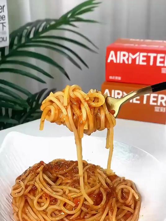 空刻意面招牌番茄肉酱烩意大利面盒装速食代早餐方便拌面