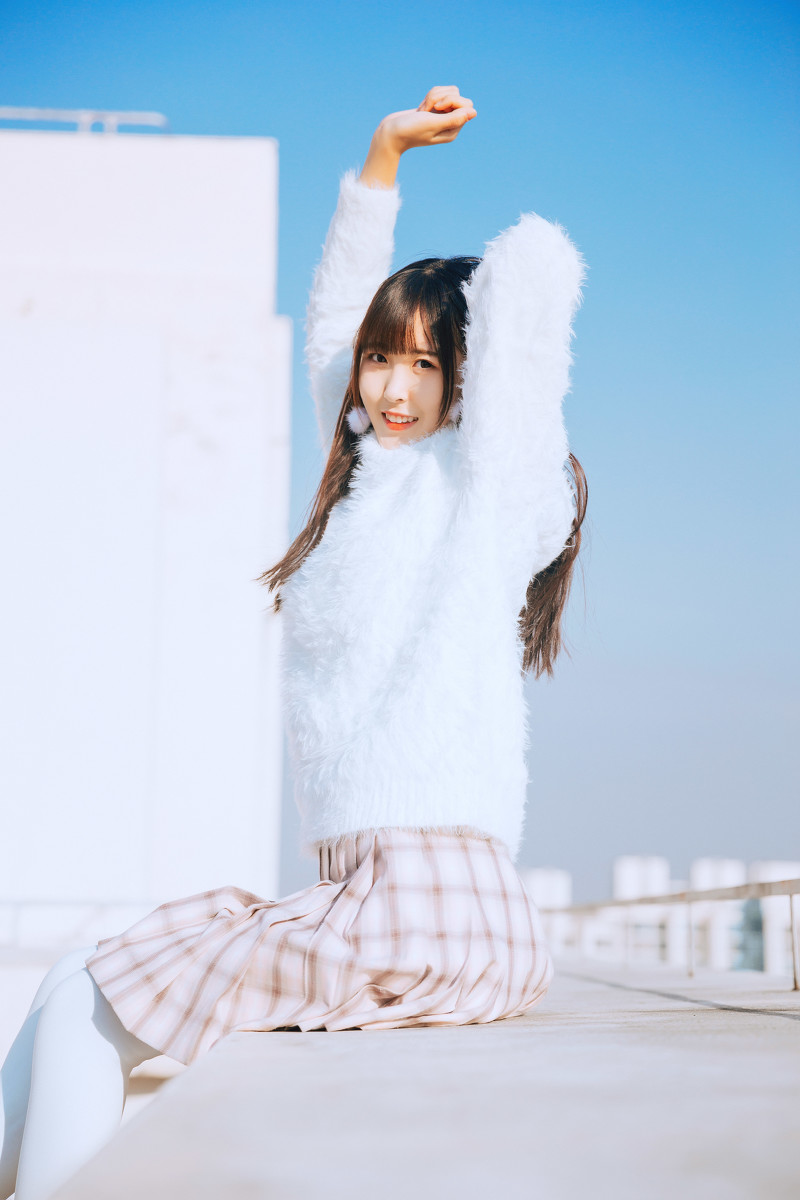 图片[7]-天台の少女-六色网